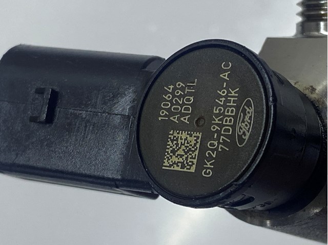 Wtryskiwacz paliwa 2011879 Ford