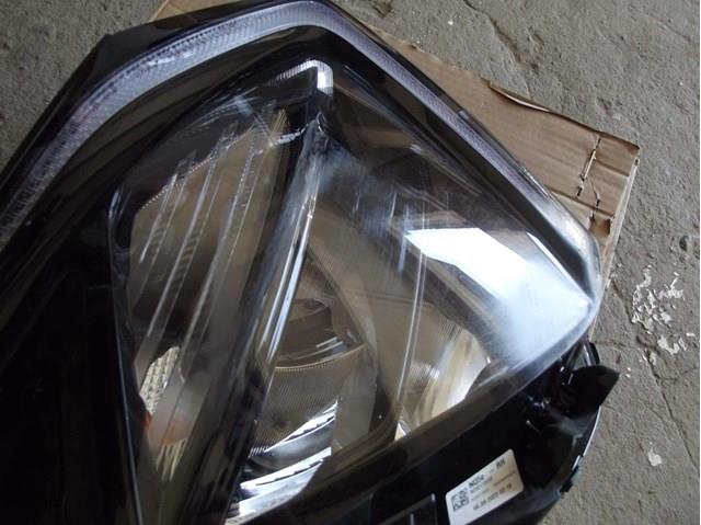 Reflektor prawy Hyundai/Kia 92102R2000