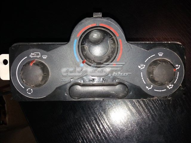 Do koszyka Sterownik trybów ogrzewania/klimatyzacji Renault Kangoo II FW0