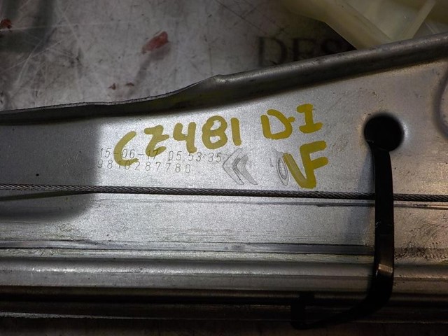 Mechanizm podnoszenia szyby drzwi przednich lewych Peugeot/Citroen 9810287780 cena, od 66,40 USD