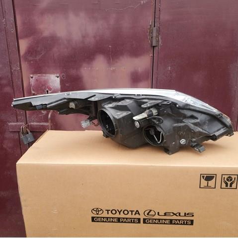 Do koszyka 8117005351 Toyota Reflektor lewy