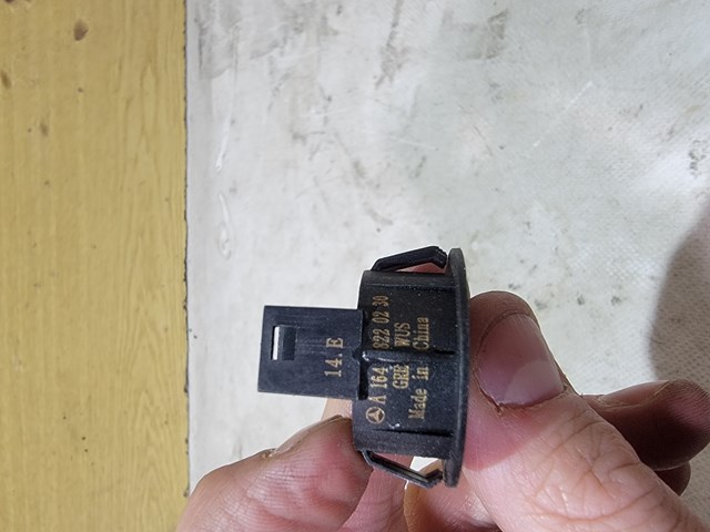 Do koszyka Sygnał dźwiękowy (klakson) Mercedes E  S213