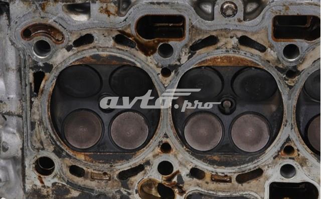 Do koszyka Głowica cylindrów Mitsubishi Carisma  DA