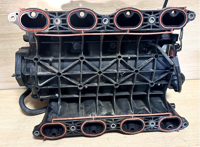 Kolektor ssący Toyota Land Cruiser 100