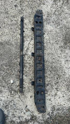 Do koszyka LR024295 Land Rover Belka chłodnicy dolna