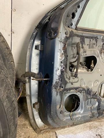 Drzwi przednie prawe do Daewoo Espero  KLEJ