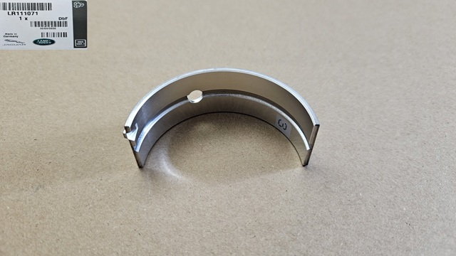 Land Rover LR111071 cena, od 31,77 USD