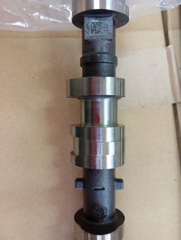 Do koszyka SH0112440B Mazda Wał rozrządu silnika wylotowy, wydechowy
