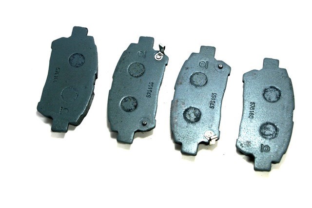 Do koszyka 1064002557 Geely Klocki hamulcowe przednie tarczowe