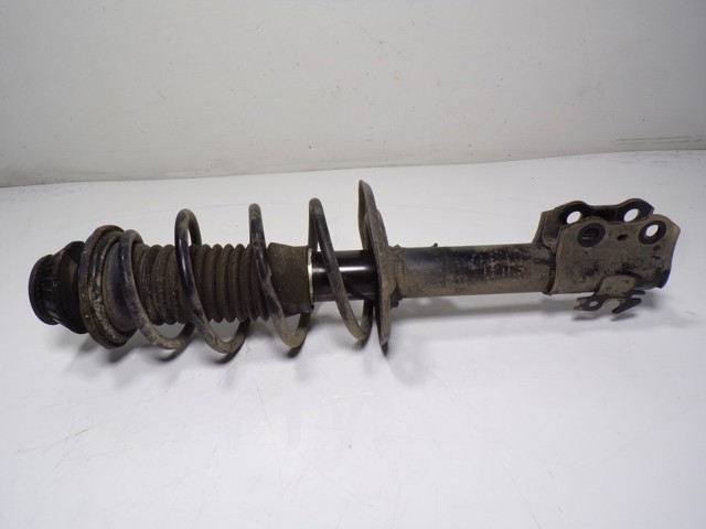 Do koszyka 485100D810 Toyota Amortyzator przedni