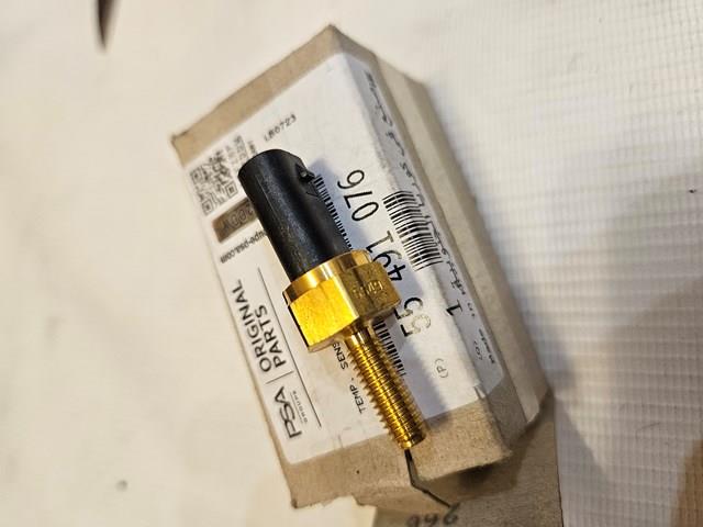 Czujnik temperatury płynu chłodzącego General Motors 55577270 cena, od 13,04 USD
