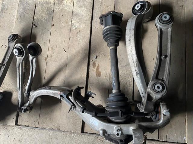 4M0407156C VAG Wahacz zawieszenia przedniego dolny prawy