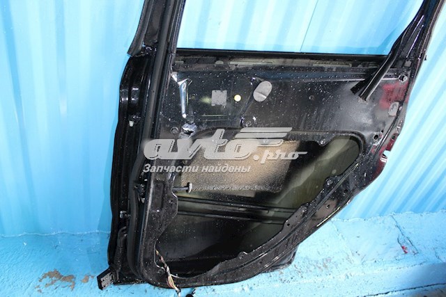 Do koszyka Drzwi tylne prawe Ford Kuga I CBV