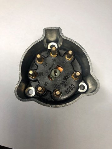 Do koszyka A2025450104 Mercedes Kostka stacyjki zapłonowej