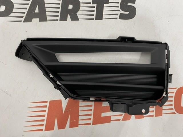 Do koszyka 71156TPGA60 Honda Obrzeże lampy przeciwmgielnej