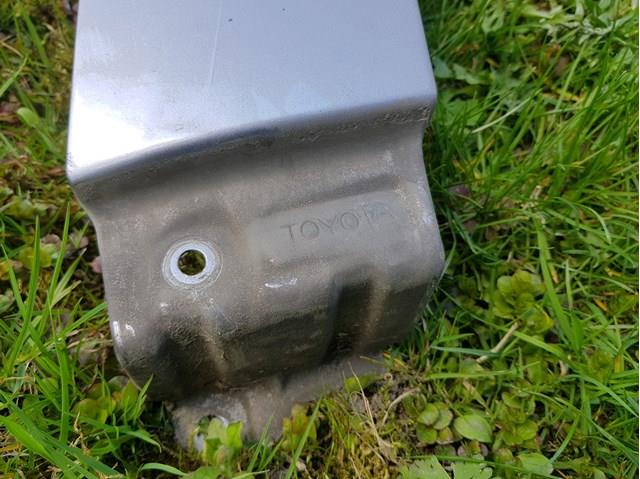 Błotnik przedni prawy 5380160C10 Toyota
