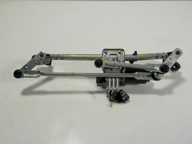 Do koszyka Mechanizm wycieraczek Seat Ibiza V KJ1, KJG