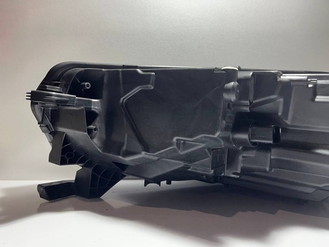 Reflektor prawy Skoda Octavia IV A8 hatchback (NX3, NN3, PV3) (2020 - 2026) cena, od 1733,33 USD