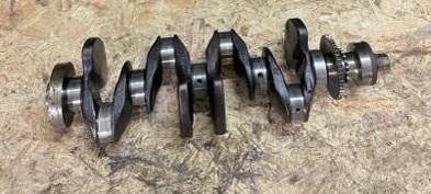 11212212762 BMW Wał korbowy silnika