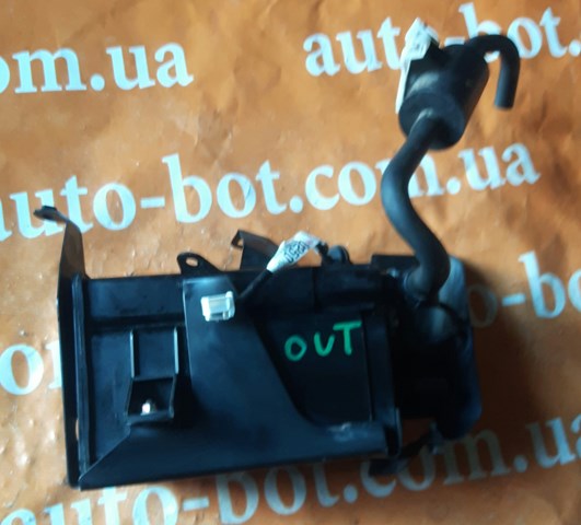 POCHŁANIACZ PAR PALIWA Mitsubishi Grandis minivan (NAW) (2004 - 2010) cena, od  