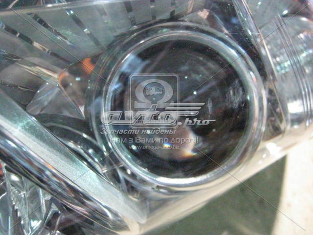 Do koszyka 20C987052B TYC Reflektor prawy