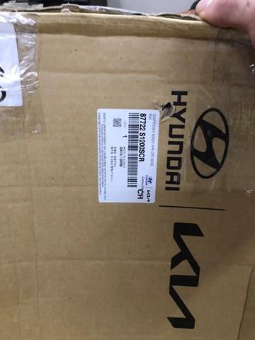 Nakładka na drzwi przednie prawe 87722S1200SCR Hyundai/Kia