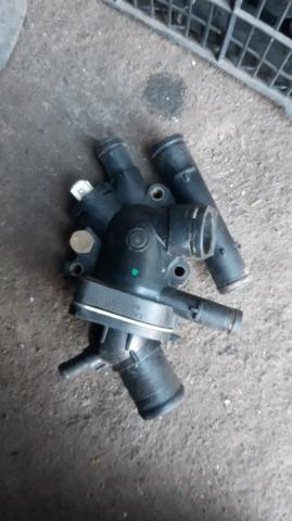 Do koszyka 8200065390 Renault (RVI) Obudowa termostatu