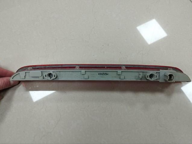 Lampa stop tylna dodatkowa Mazda D46151580 cena, od 36,70 USD