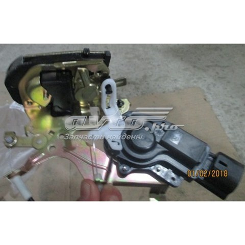 Zamek drzwi tylnych lewych 1018005291 Geely