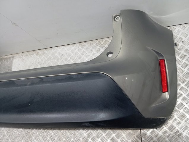  Zderzak tylny Toyota Yaris 