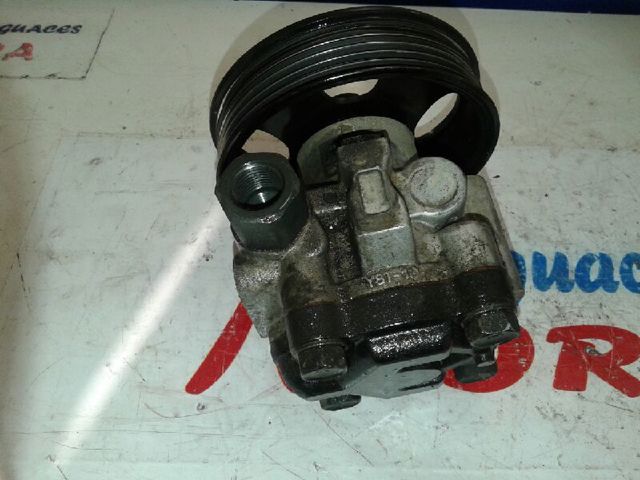 Do koszyka Pompa wspomagania hydraulicznego kierownicy Hyundai Getz  