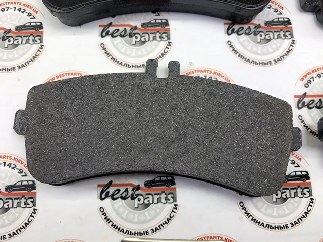 Okładziny (klocki) do hamulców tarczowych tylne Mercedes A0004203304 cena, od 73,13 USD