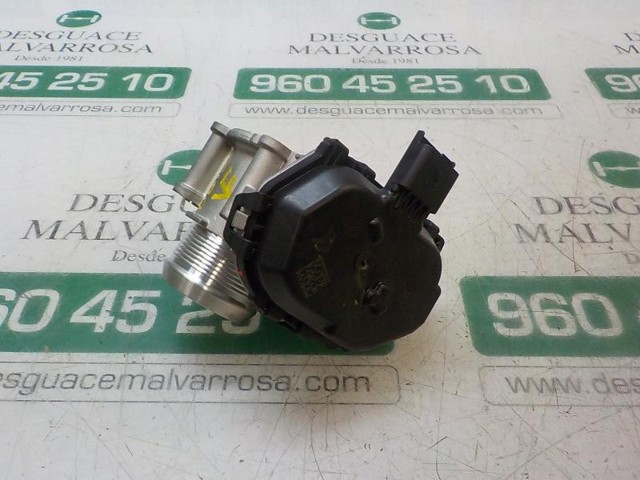Do koszyka 9830301180 Peugeot/Citroen Przepustnica, komplet