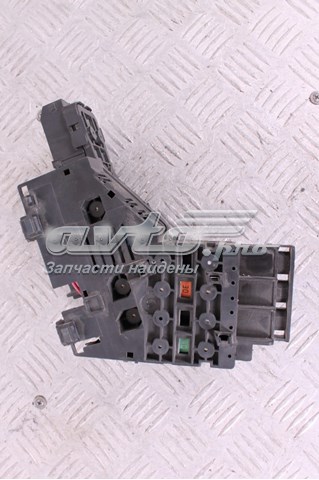 Do koszyka Skrzynka bezpieczników Mercedes ML/GLE  W166