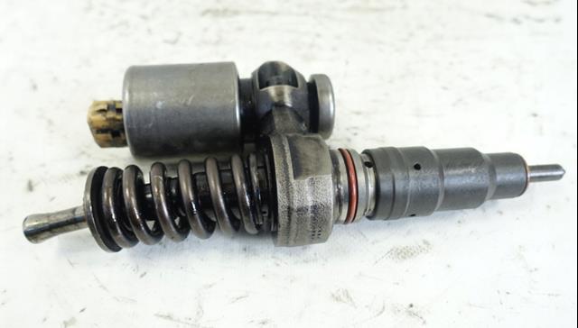 Wtryskiwacz paliwa Land Rover BEBE2A00001 cena, od 100,45 USD