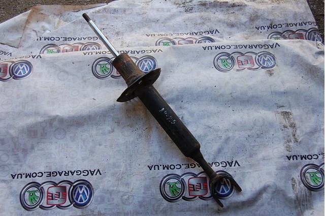 Do koszyka 8D0413031BS VAG Amortyzator przedni