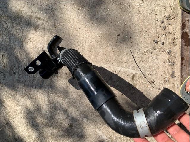 Przewód (króciec) chłodnicy górny Toyota 1605737010 cena, od 84,13 USD
