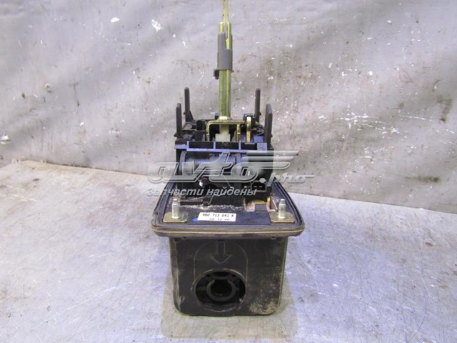 Mechanizm zmiany biegów (cięgno) VAG 4B0713041K