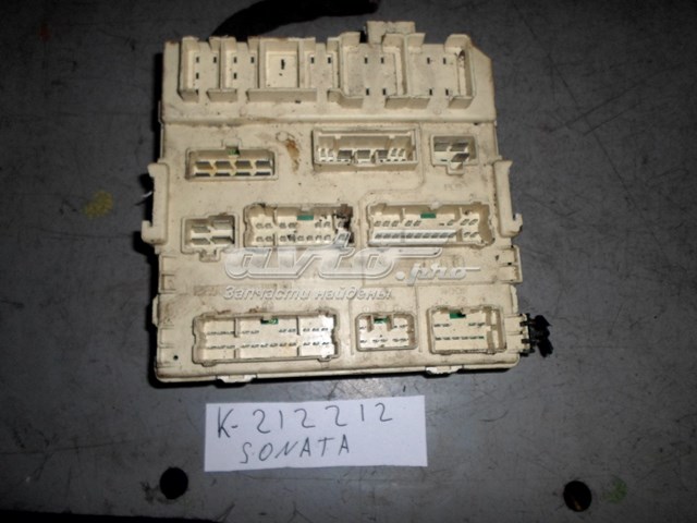 Skrzynka bezpieczników Hyundai Sonata IV sedana (EU4) (2001 - 2005) cena, od  
