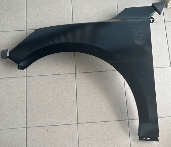 Do koszyka Błotnik przedni lewy Ford Focus IV HP