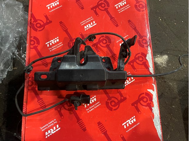 Zamek maski Hyundai Sonata VII sedana (LF) (2014 - 2023) cena, od 47,65 USD