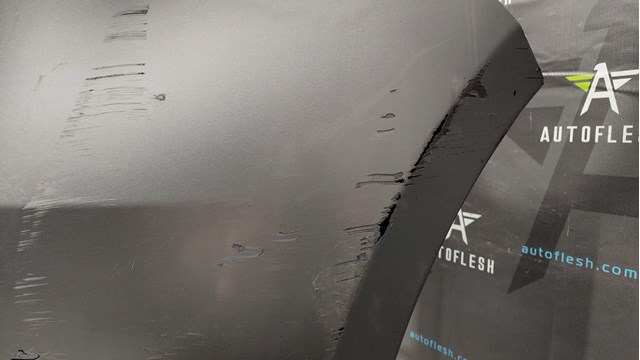 Zderzak tylny Renault (RVI) 850B29124R cena, od 490,17 USD