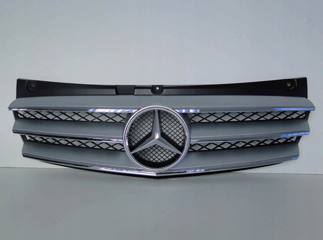 Atrapa chłodnicy Mercedes A63988000839775