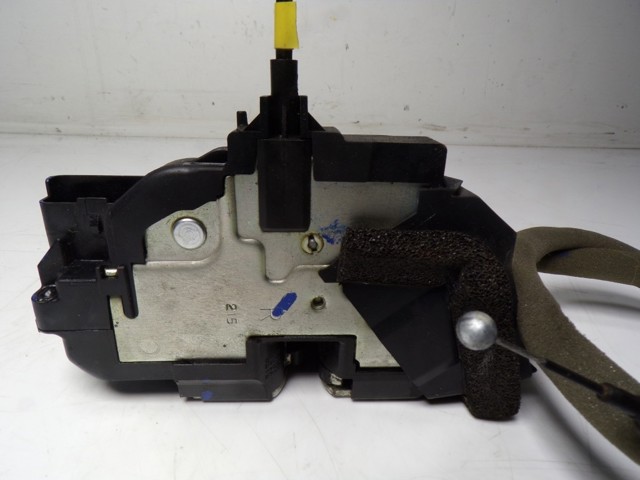 805004EA2A Renault (RVI) Zamek drzwi przednich prawych