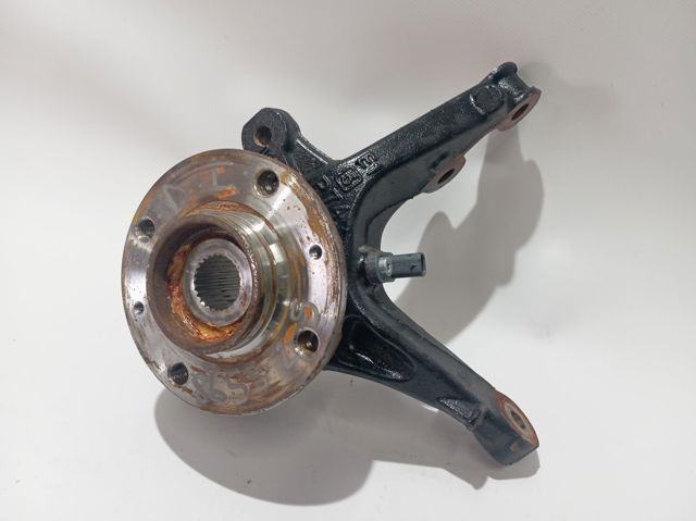 9826532480 Peugeot/Citroen Czop (zwrotnica) przedni lewy