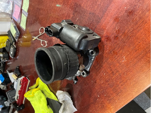 1923002010 Toyota Przepustnica, komplet