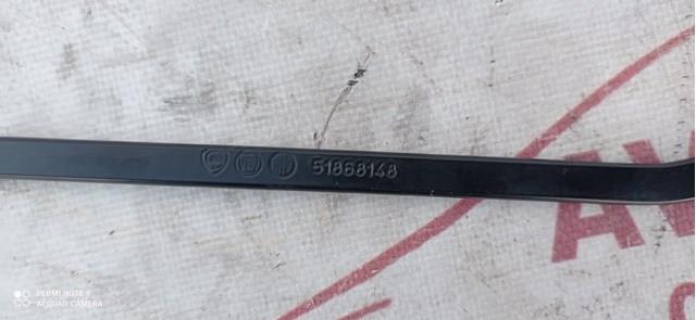 Ramię wycieraczki szyby przedniej Fiat Doblo II