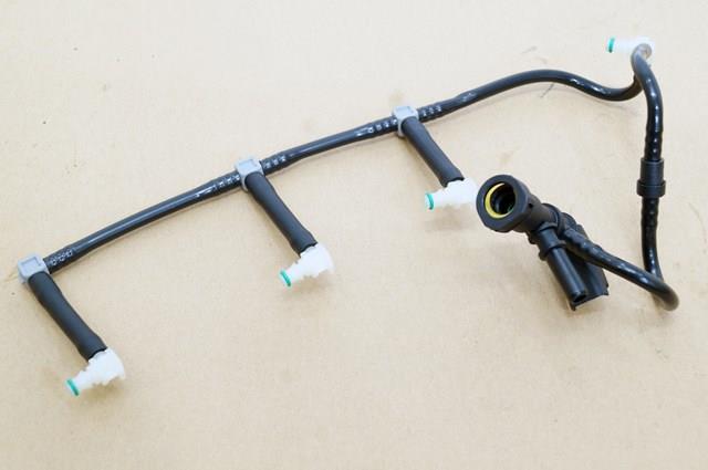 Rurka paliwa, zwrotna od wtryskiwaczy do Nissan Tiida  C11X