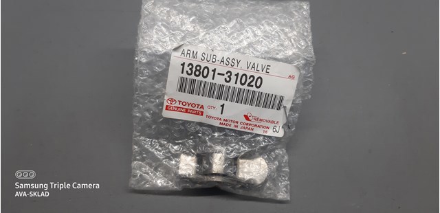 Dźwigienka zaworowa do Lexus LS 460/460L USF4