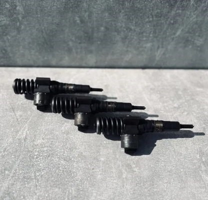 03G130073 VAG Wtryskiwacz paliwa